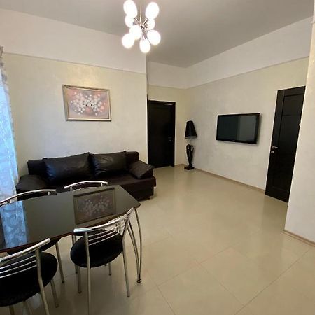 Gali Apart Appartement Odessa Buitenkant foto