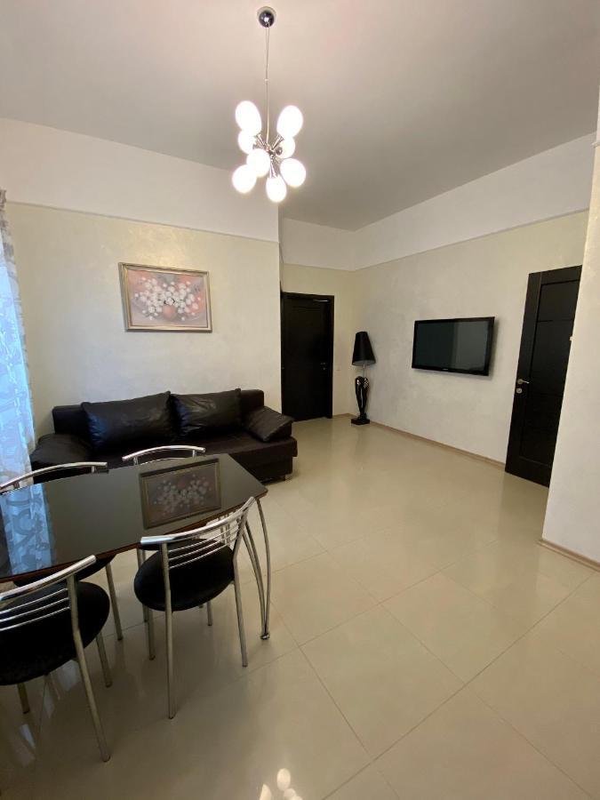 Gali Apart Appartement Odessa Buitenkant foto